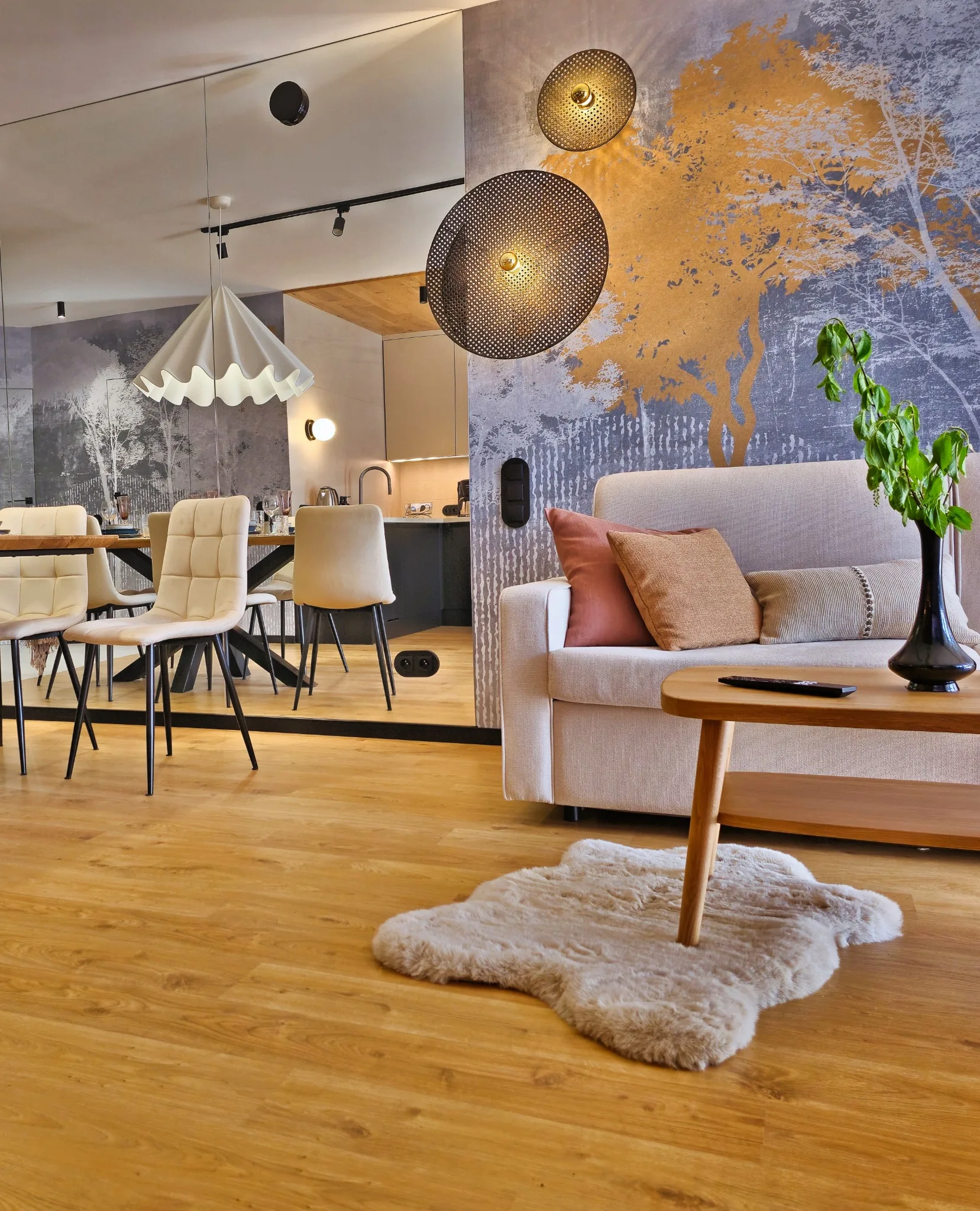 Salon apartamentu Mountain Lotus Zakopane z elegancką strefą wypoczynkową